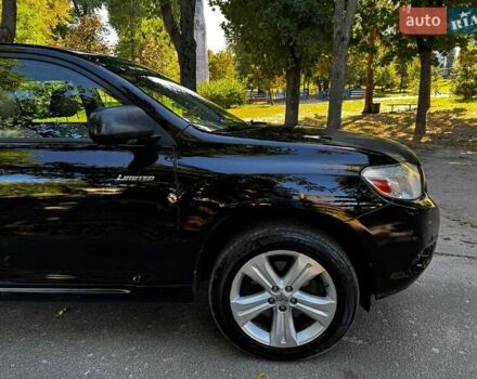 Черный Тойота Хайлендер, объемом двигателя 3.5 л и пробегом 473 тыс. км за 15290 $, фото 3 на Automoto.ua
