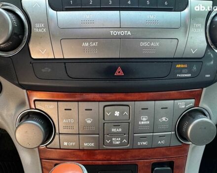 Черный Тойота Хайлендер, объемом двигателя 3.5 л и пробегом 473 тыс. км за 15290 $, фото 20 на Automoto.ua