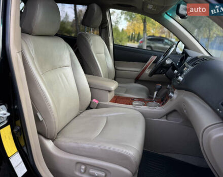 Тойота Хайлендер 2008 в Киеве на Automoto.ua Черный Тойота Хайлендер, объемом двигателя 3.5 л и пробегом 257 тыс. км за 13990 $, фото 7 на Automoto.ua