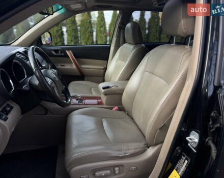 Тойота Хайлендер 2008 в Киеве на Automoto.ua Черный Тойота Хайлендер, объемом двигателя 3.5 л и пробегом 257 тыс. км за 13990 $, фото 6 на Automoto.ua