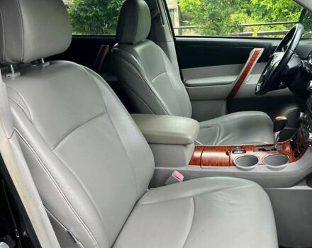 Черный Тойота Хайлендер, объемом двигателя 3.46 л и пробегом 253 тыс. км за 12900 $, фото 73 на Automoto.ua