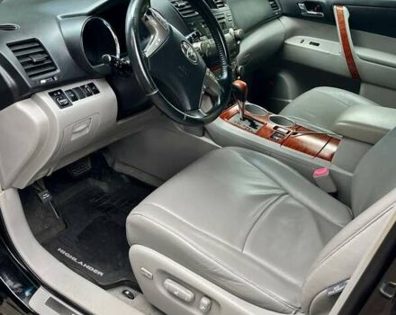 Черный Тойота Хайлендер, объемом двигателя 3.46 л и пробегом 253 тыс. км за 12900 $, фото 79 на Automoto.ua