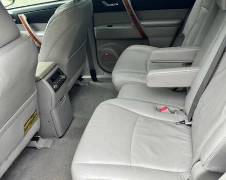 Черный Тойота Хайлендер, объемом двигателя 3.46 л и пробегом 253 тыс. км за 12900 $, фото 12 на Automoto.ua