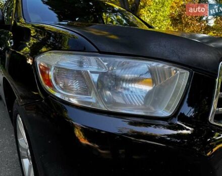 Черный Тойота Хайлендер, объемом двигателя 3.5 л и пробегом 473 тыс. км за 15290 $, фото 2 на Automoto.ua