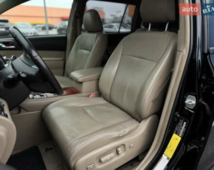 Чорний Тойота Хайлендер, об'ємом двигуна 3.5 л та пробігом 257 тис. км за 12800 $, фото 8 на Automoto.ua