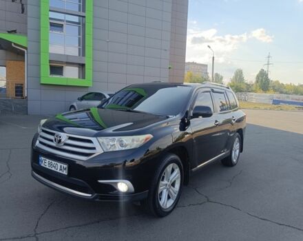 Черный Тойота Хайлендер, объемом двигателя 3.5 л и пробегом 260 тыс. км за 16500 $, фото 2 на Automoto.ua