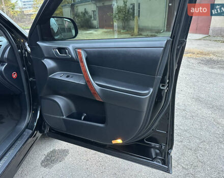 Черный Тойота Хайлендер, объемом двигателя 3.5 л и пробегом 250 тыс. км за 14999 $, фото 24 на Automoto.ua