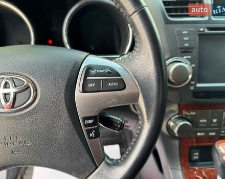 Черный Тойота Хайлендер, объемом двигателя 3.5 л и пробегом 291 тыс. км за 15990 $, фото 22 на Automoto.ua