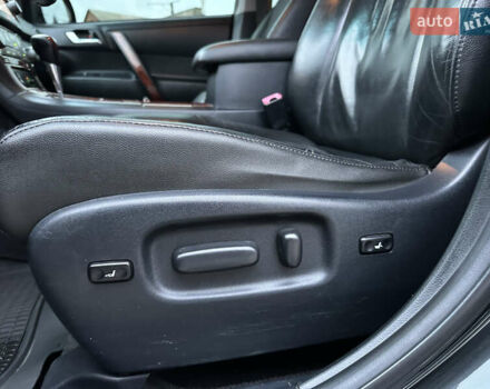 Черный Тойота Хайлендер, объемом двигателя 3.5 л и пробегом 250 тыс. км за 14999 $, фото 13 на Automoto.ua