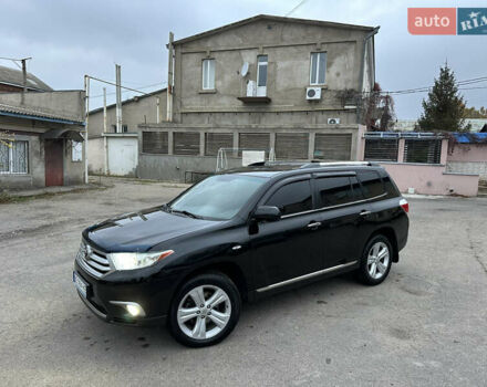 Черный Тойота Хайлендер, объемом двигателя 3.5 л и пробегом 250 тыс. км за 14999 $, фото 1 на Automoto.ua
