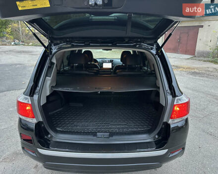 Черный Тойота Хайлендер, объемом двигателя 3.5 л и пробегом 250 тыс. км за 14999 $, фото 18 на Automoto.ua