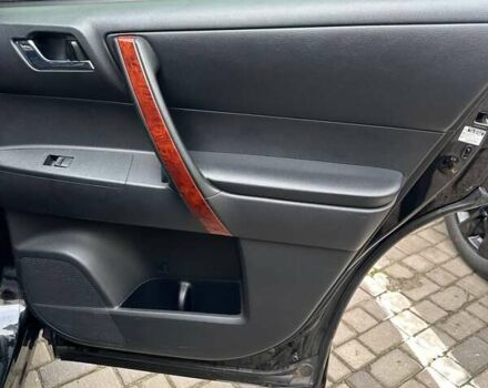 Чорний Тойота Хайлендер, об'ємом двигуна 3.5 л та пробігом 230 тис. км за 16200 $, фото 8 на Automoto.ua