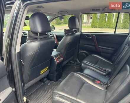 Черный Тойота Хайлендер, объемом двигателя 3.46 л и пробегом 183 тыс. км за 17500 $, фото 9 на Automoto.ua