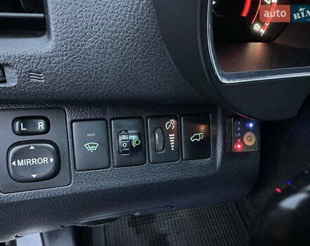 Черный Тойота Хайлендер, объемом двигателя 3.5 л и пробегом 250 тыс. км за 14999 $, фото 27 на Automoto.ua