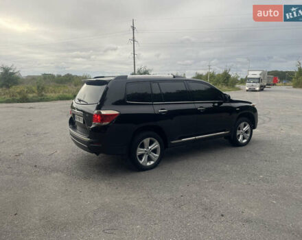 Чорний Тойота Хайлендер, об'ємом двигуна 3.46 л та пробігом 274 тис. км за 13500 $, фото 3 на Automoto.ua