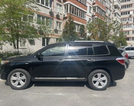Черный Тойота Хайлендер, объемом двигателя 3.5 л и пробегом 179 тыс. км за 16400 $, фото 1 на Automoto.ua