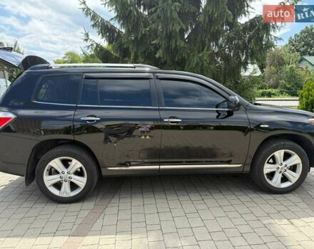 Черный Тойота Хайлендер, объемом двигателя 3.46 л и пробегом 183 тыс. км за 17500 $, фото 2 на Automoto.ua