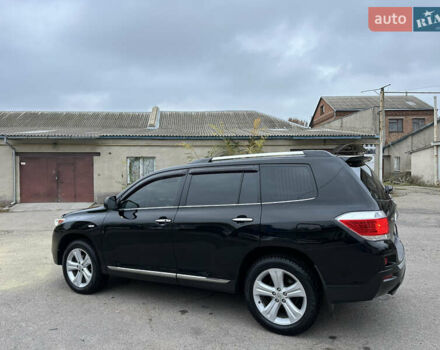 Черный Тойота Хайлендер, объемом двигателя 3.5 л и пробегом 250 тыс. км за 14999 $, фото 3 на Automoto.ua
