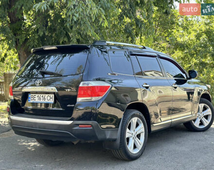 Черный Тойота Хайлендер, объемом двигателя 3.46 л и пробегом 250 тыс. км за 17500 $, фото 2 на Automoto.ua