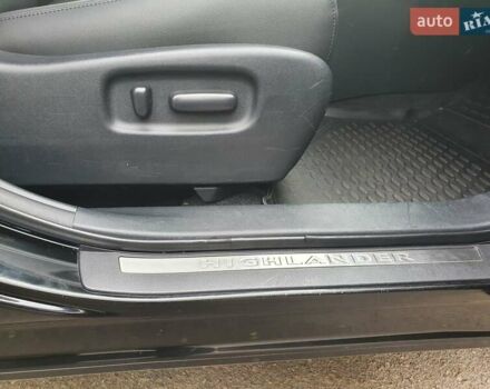 Черный Тойота Хайлендер, объемом двигателя 3.5 л и пробегом 208 тыс. км за 20850 $, фото 21 на Automoto.ua