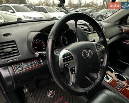 Черный Тойота Хайлендер, объемом двигателя 3.46 л и пробегом 198 тыс. км за 18500 $, фото 19 на Automoto.ua