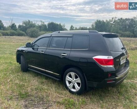 Черный Тойота Хайлендер, объемом двигателя 3.46 л и пробегом 243 тыс. км за 17500 $, фото 3 на Automoto.ua