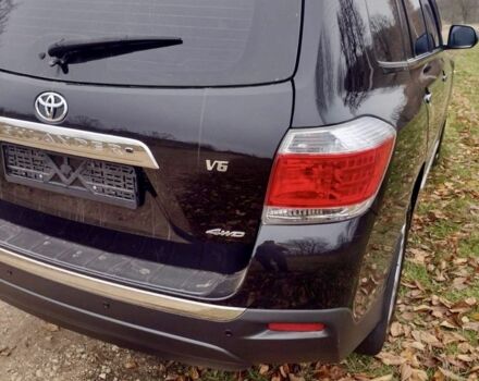 Черный Тойота Хайлендер, объемом двигателя 3.5 л и пробегом 284 тыс. км за 15999 $, фото 4 на Automoto.ua