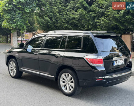 Черный Тойота Хайлендер, объемом двигателя 3.46 л и пробегом 330 тыс. км за 18700 $, фото 2 на Automoto.ua