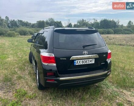 Черный Тойота Хайлендер, объемом двигателя 3.46 л и пробегом 243 тыс. км за 17500 $, фото 4 на Automoto.ua