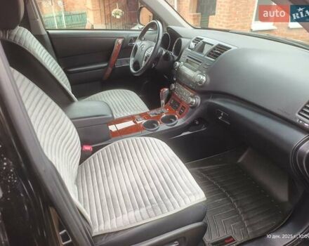 Черный Тойота Хайлендер, объемом двигателя 3.5 л и пробегом 106 тыс. км за 18600 $, фото 9 на Automoto.ua