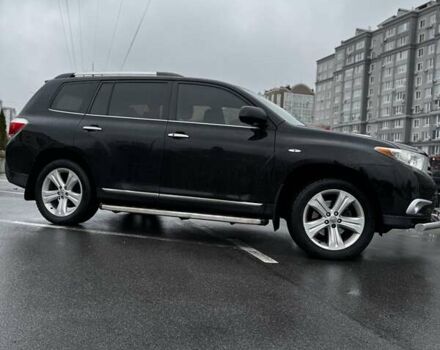 Черный Тойота Хайлендер, объемом двигателя 3.46 л и пробегом 320 тыс. км за 15600 $, фото 1 на Automoto.ua