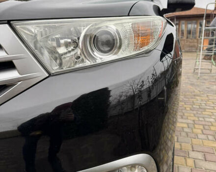 Чорний Тойота Хайлендер, об'ємом двигуна 3.46 л та пробігом 177 тис. км за 17500 $, фото 6 на Automoto.ua