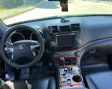 Чорний Тойота Хайлендер, об'ємом двигуна 3.46 л та пробігом 284 тис. км за 15900 $, фото 15 на Automoto.ua