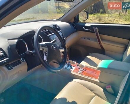 Черный Тойота Хайлендер, объемом двигателя 3.46 л и пробегом 116 тыс. км за 20500 $, фото 10 на Automoto.ua