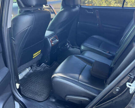 Чорний Тойота Хайлендер, об'ємом двигуна 3.46 л та пробігом 284 тис. км за 15900 $, фото 13 на Automoto.ua