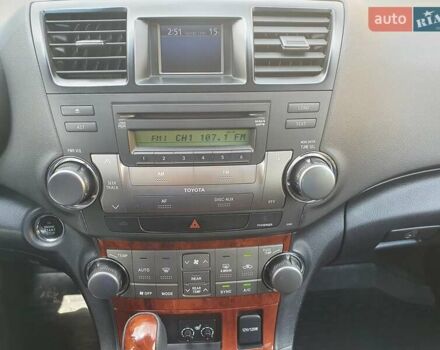 Черный Тойота Хайлендер, объемом двигателя 3.5 л и пробегом 208 тыс. км за 20850 $, фото 19 на Automoto.ua