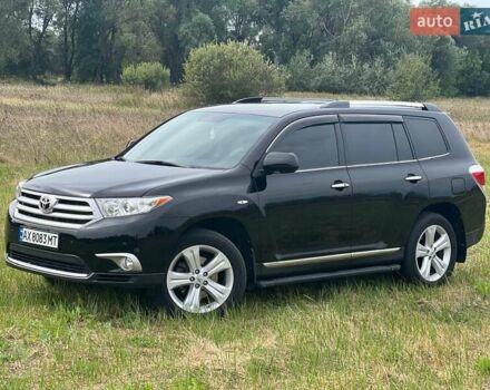 Черный Тойота Хайлендер, объемом двигателя 3.46 л и пробегом 243 тыс. км за 17500 $, фото 1 на Automoto.ua