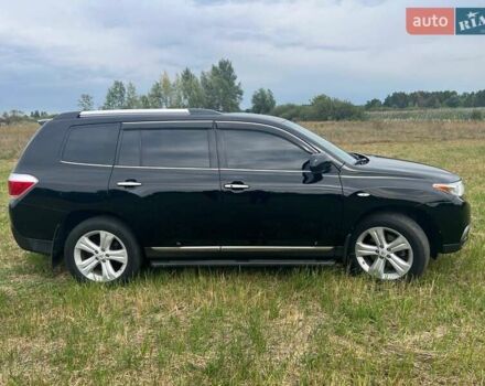 Черный Тойота Хайлендер, объемом двигателя 3.46 л и пробегом 243 тыс. км за 17500 $, фото 2 на Automoto.ua