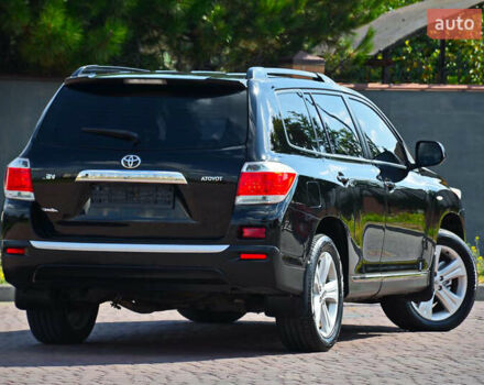 Тойота Хайлендер 2011 в Днепре (Днепропетровске) на Automoto.ua Черный Тойота Хайлендер, объемом двигателя 3.46 л и пробегом 167 тыс. км за 17800 $, фото 2 на Automoto.ua
