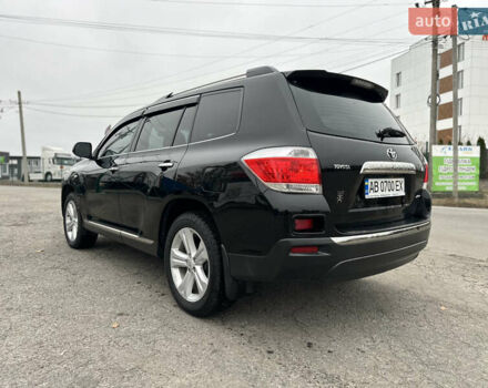 Черный Тойота Хайлендер, объемом двигателя 3.46 л и пробегом 203 тыс. км за 17000 $, фото 3 на Automoto.ua