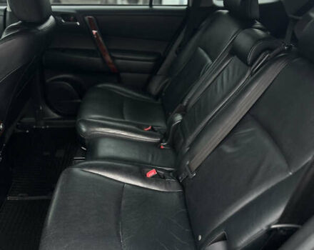 Черный Тойота Хайлендер, объемом двигателя 3.46 л и пробегом 203 тыс. км за 17000 $, фото 33 на Automoto.ua