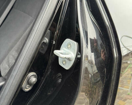 Чорний Тойота Хайлендер, об'ємом двигуна 3.46 л та пробігом 177 тис. км за 17500 $, фото 36 на Automoto.ua