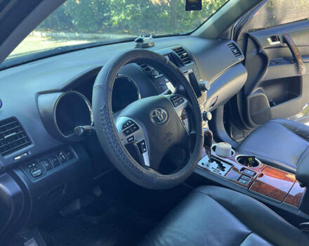 Чорний Тойота Хайлендер, об'ємом двигуна 3.46 л та пробігом 284 тис. км за 15900 $, фото 14 на Automoto.ua