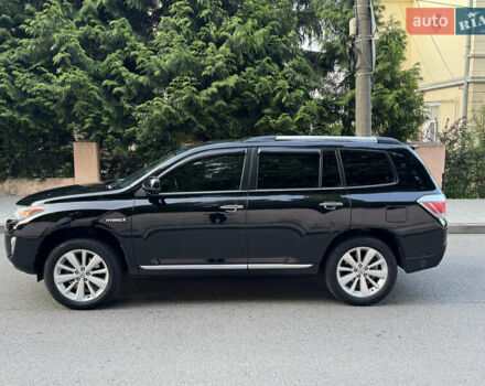 Черный Тойота Хайлендер, объемом двигателя 3.46 л и пробегом 330 тыс. км за 18700 $, фото 5 на Automoto.ua