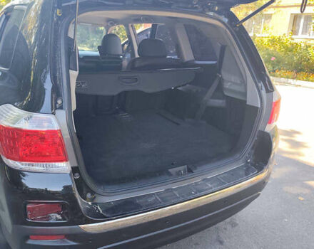 Чорний Тойота Хайлендер, об'ємом двигуна 3.46 л та пробігом 284 тис. км за 15900 $, фото 9 на Automoto.ua