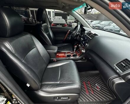 Черный Тойота Хайлендер, объемом двигателя 3.46 л и пробегом 177 тыс. км за 17500 $, фото 14 на Automoto.ua