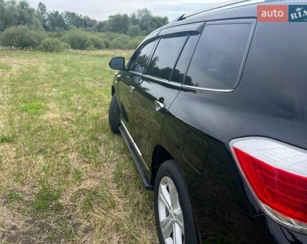 Черный Тойота Хайлендер, объемом двигателя 3.46 л и пробегом 243 тыс. км за 17500 $, фото 23 на Automoto.ua