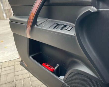 Тойота Хайлендер 2012 в Днепре (Днепропетровске) на Automoto.ua Черный Тойота Хайлендер, объемом двигателя 3.46 л и пробегом 162 тыс. км за 17500 $, фото 19 на Automoto.ua