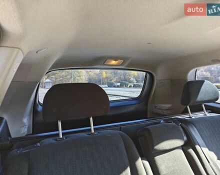 Черный Тойота Хайлендер, объемом двигателя 3.46 л и пробегом 188 тыс. км за 18000 $, фото 21 на Automoto.ua