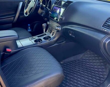 Черный Тойота Хайлендер, объемом двигателя 3.5 л и пробегом 202 тыс. км за 19000 $, фото 5 на Automoto.ua